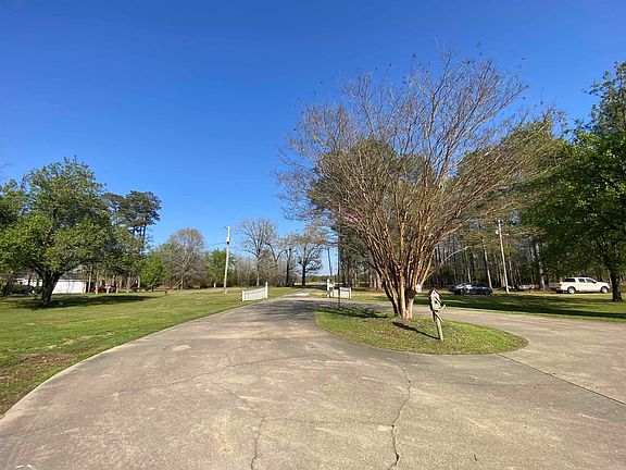 4th image of 407 Ashley Road 249