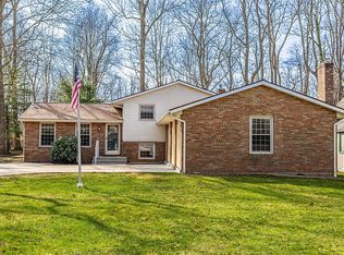 1224 Grassmere St SE, North Canton, OH