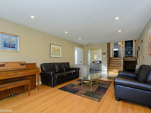 5th image of 8652 Crawford Ave