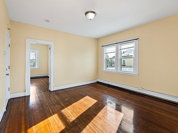 4th image of 393 Seymour Ave Floor 3