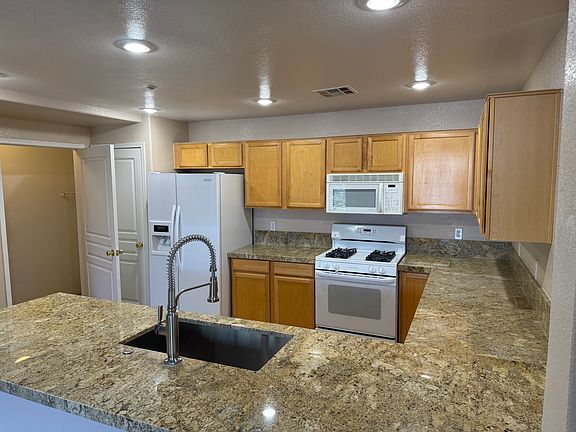 HUGE Upgraded Kitchen