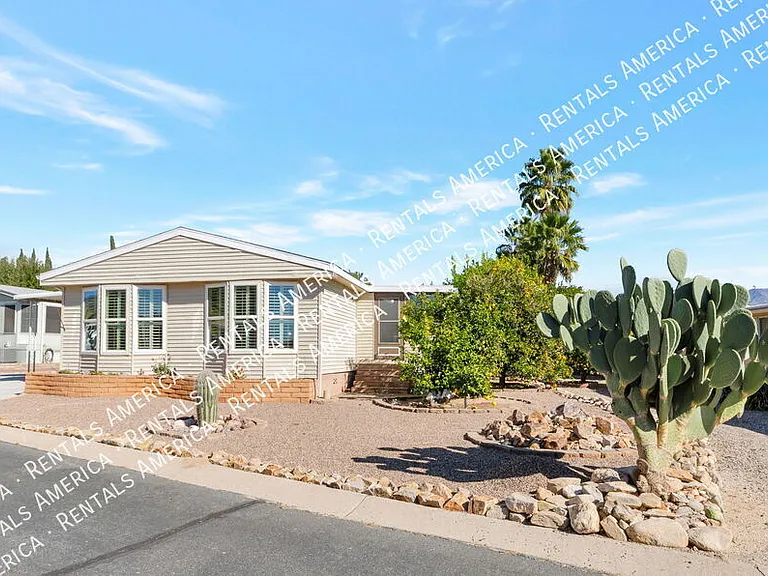 10684 N Stromboli Ave — Photo 21
