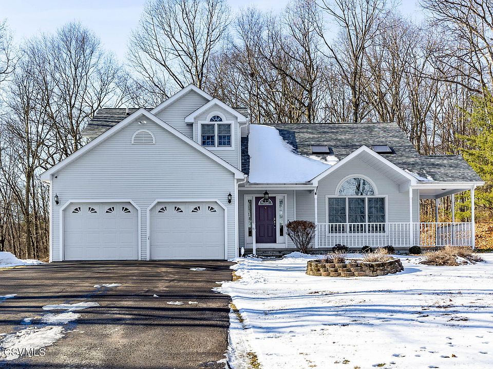 1st image of 135 Woodhill Rd