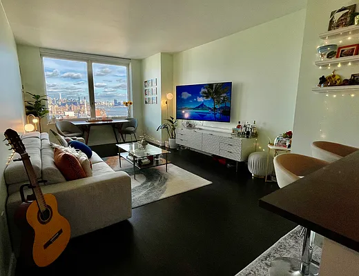 Rented by Owner | media 3