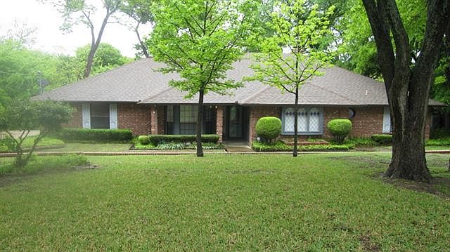1st image of 1215 Lodema Ln
