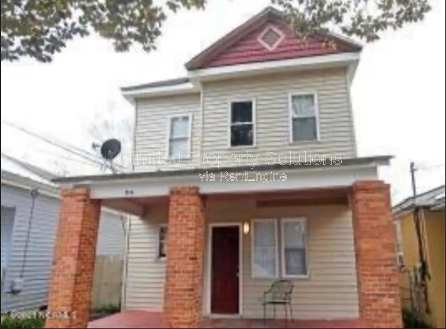 3 bed, 1.0 bath, $1,295 — Photo 1