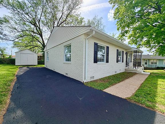 2nd image of 239 Petrie Ct