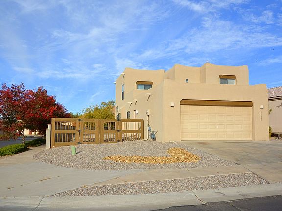 3rd image of 11001 Montecillo Dr NW