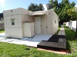 5811 Pierce St, Hollywood, FL 33021