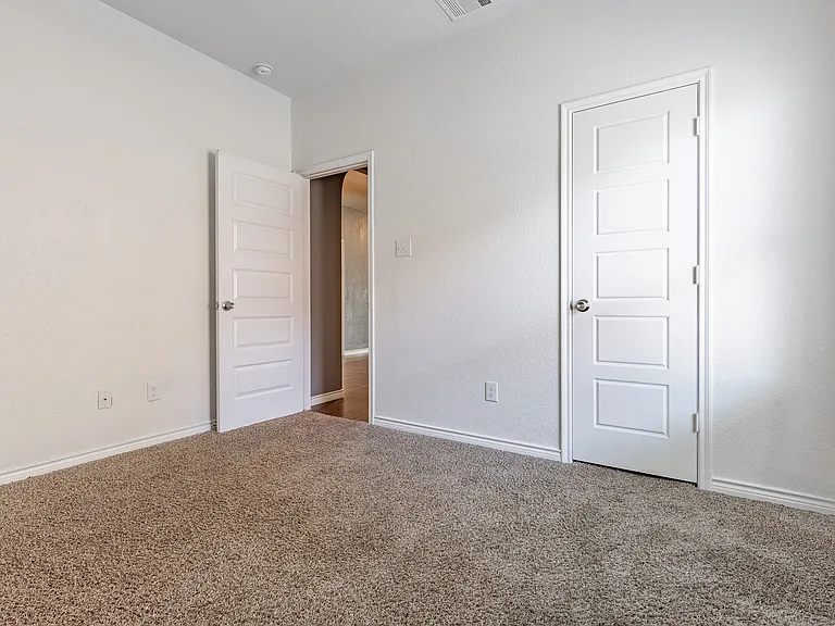 4013 Spur Trail Dr — Photo 35