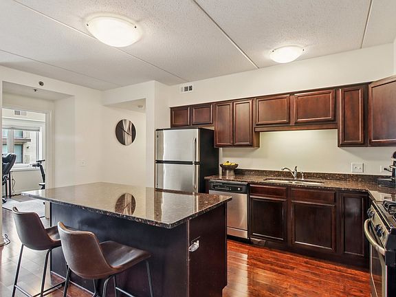 5th image of 9864 Leland Ave Unit 313