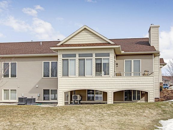 5th image of 1300 Saint Andrews Dr