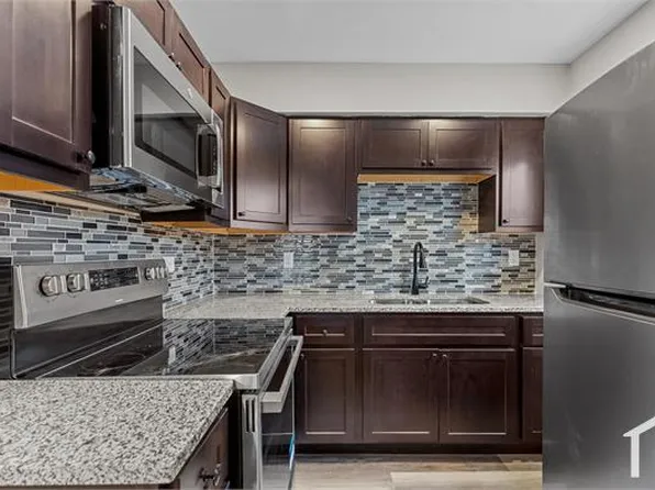 138 Monteith Cir, Saint Louis, MO 63137