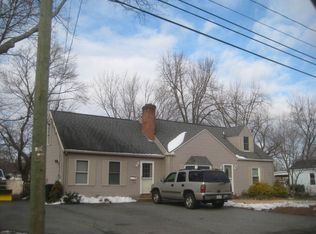 92 Suffield St, Agawam, MA 01001