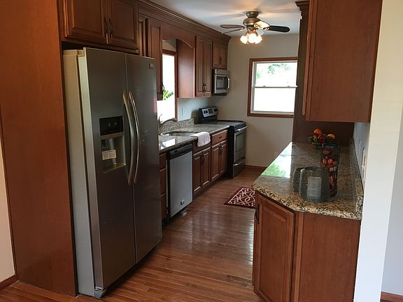 2nd image of 626 Boesel Ave