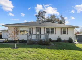 3107 Harvest Hill Rd SW, Cedar Rapids, IA 52404