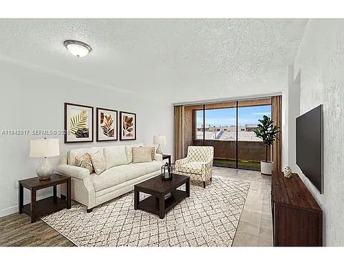 10400 SW 108th Ave #A413 Photo 1