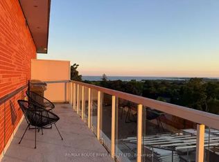 601 Kingston Rd #606, Toronto, ON M4E3Y2