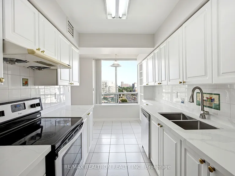 850 Steeles Ave W #1103 — Photo 10