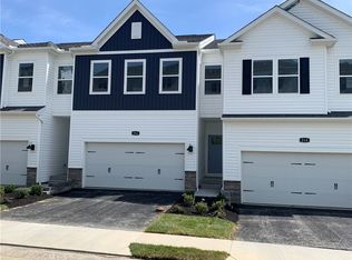 216 Paddock Ln, Harmony Boro, PA 16037