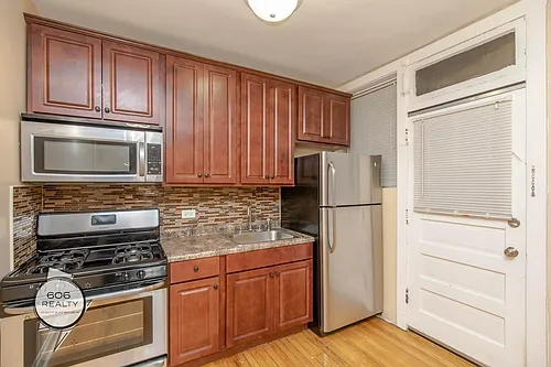 3244 Oak Park Ave #6 Photo 1