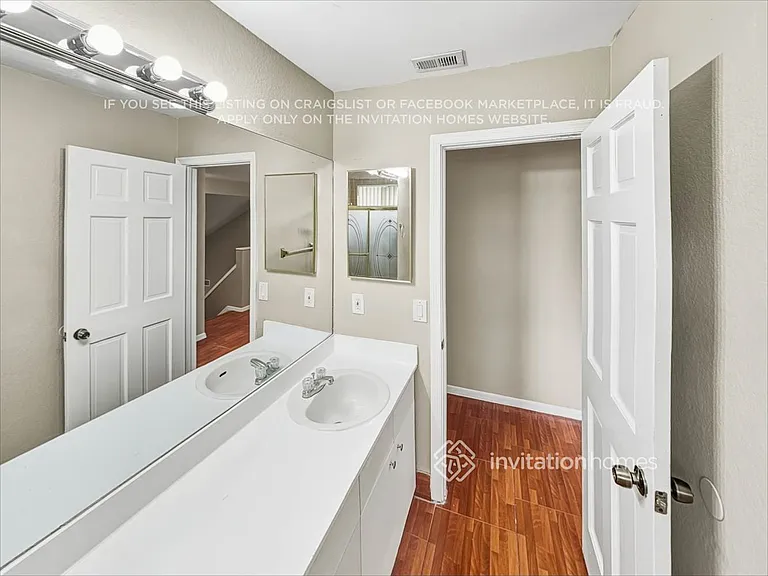 11585 Gorham Dr — Photo 19