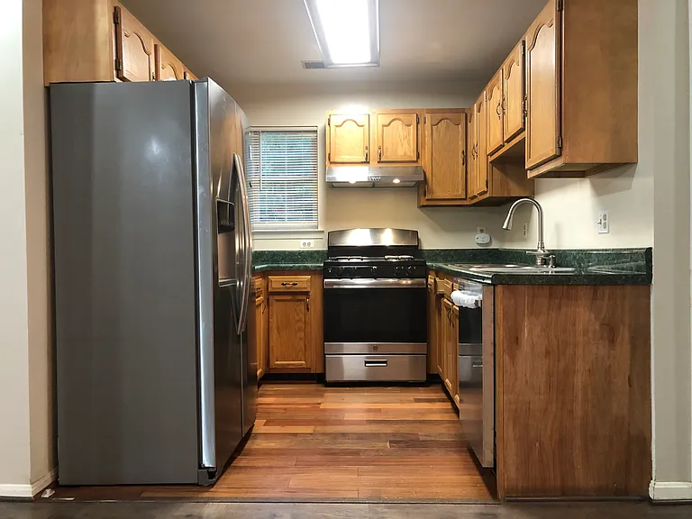 3617 Dewey Ct — Photo 4