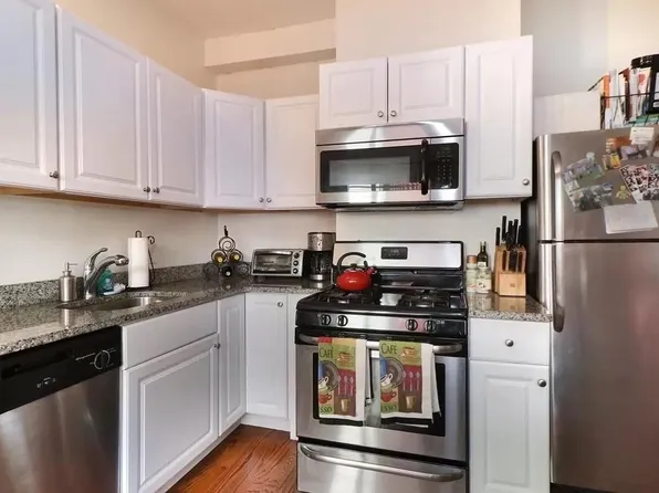 125 G St #2, Boston, MA 02127