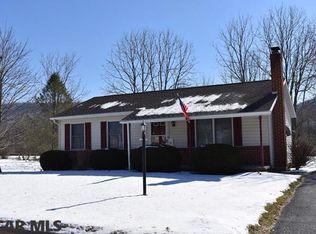 221 Danielle Dr, Pleasant Gap, PA 16823