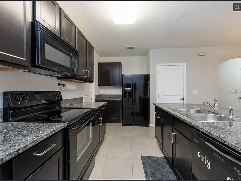 5024 San Palmore Dr — Photo 12