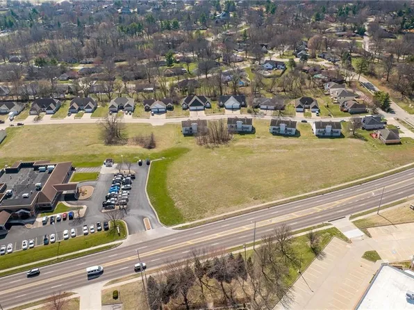 Frederick Ave, Saint Joseph, MO 64506