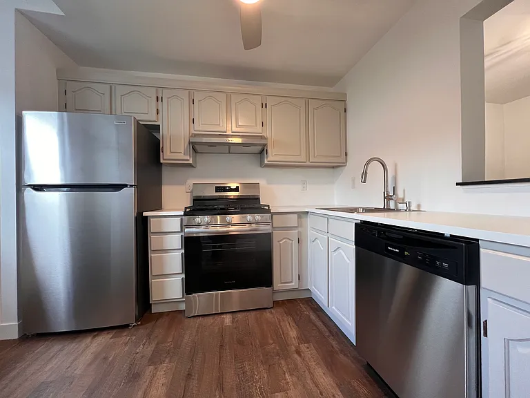 524 Saracino Dr — Photo 14