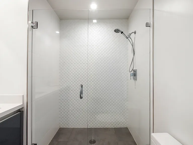 1125 Kings Rd #Penthouse 7 — Photo 14