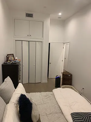 Rented by Douglas Elliman | media 19