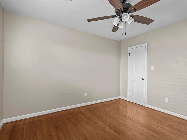 10030 Haddington Dr — Photo 21