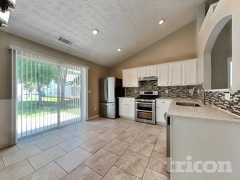3692 Tullamore Ln — Photo 5