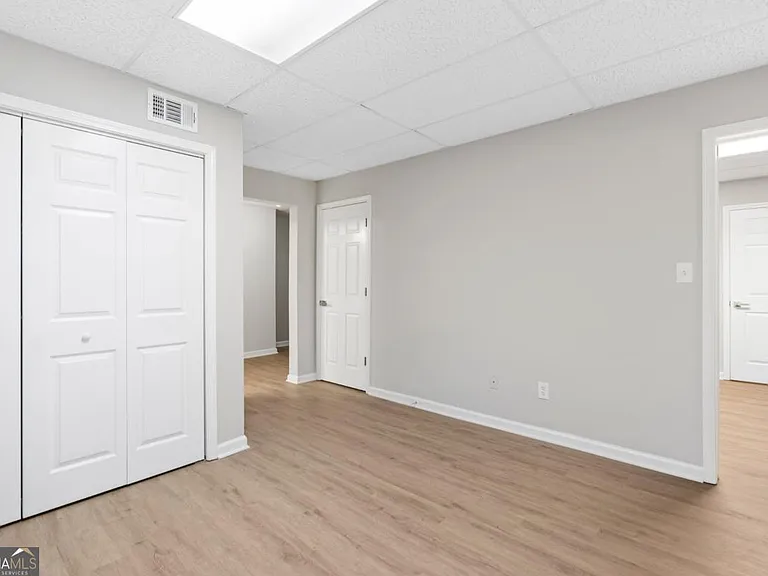 3418 Rose Arbor Ct #B — Photo 16