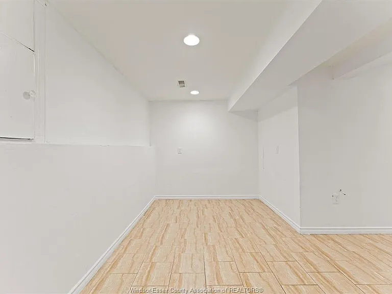 9347 Tamarack St — Photo 28