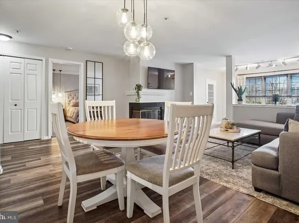 244 S Reynolds St APT 109, Alexandria, VA 22304