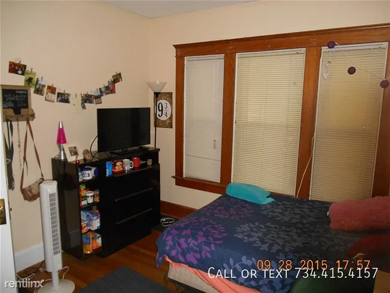 518 Lawrence St — Photo 14