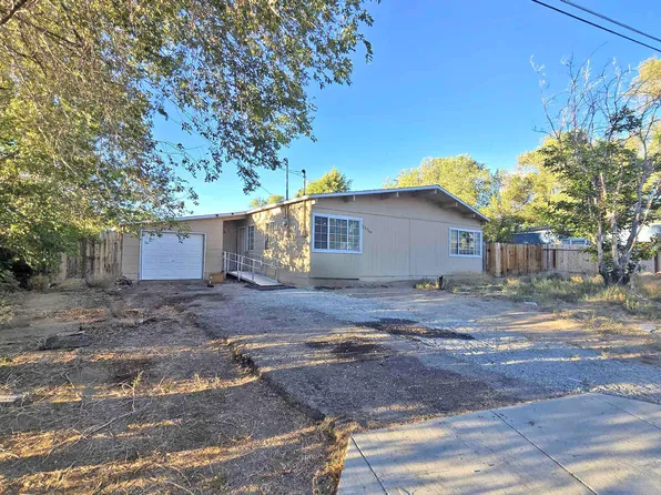 13710 Mount Whitney St, Reno, NV 89506