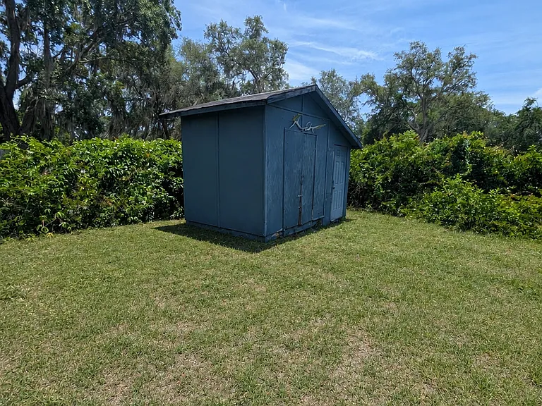 18550 SE 24th Pl — Photo 10