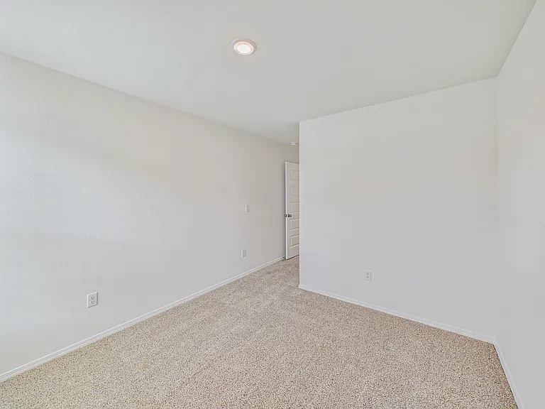 13 Vineyard Dr-14_05262026