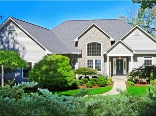 1052 Silver Pl, Moneta, VA 24121