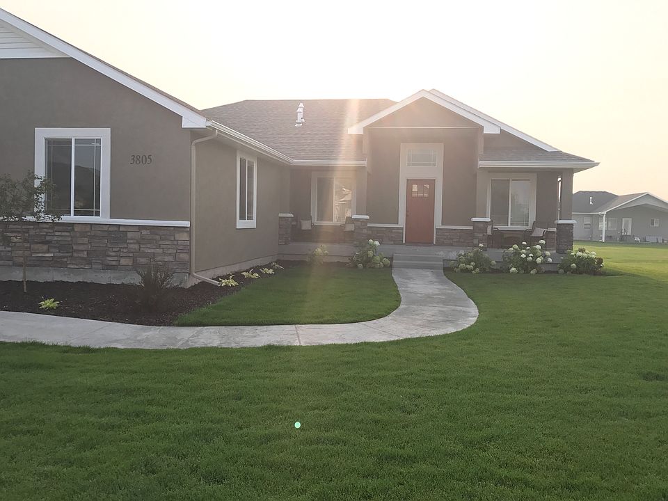 1st image of 3805 Golden Ln