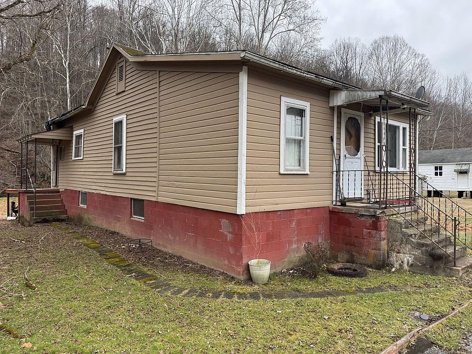 1st image of 100 Parrish Cir