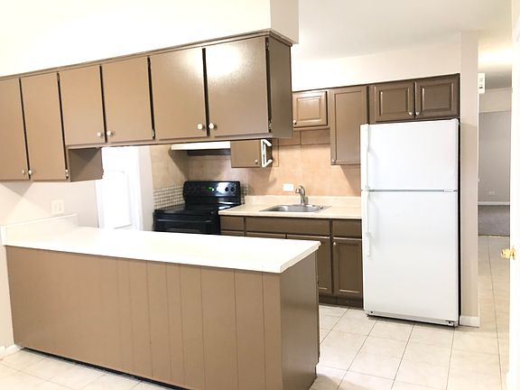 4th image of 617 N Ash St #1
