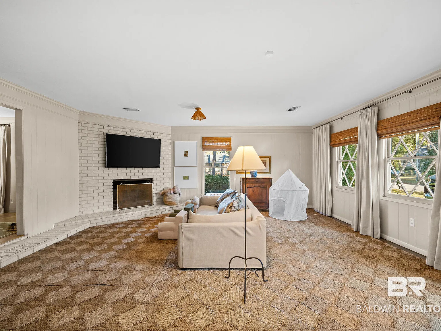 3 bed, 2.5 bath, 2192 sqft, $4,500 — Photo 4