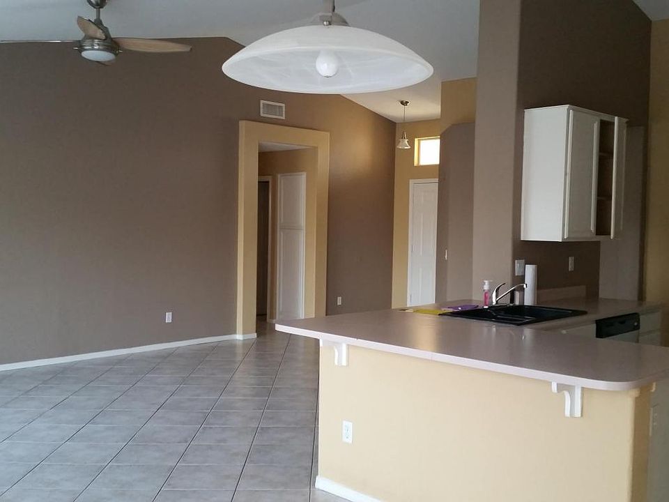 2nd image of 1408 W Villa Theresa Dr