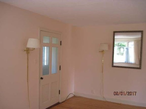 5th image of 371 E 3rd St #E